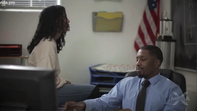 Filha implora ao papai negão pra ensinar ela a fuder gostoso