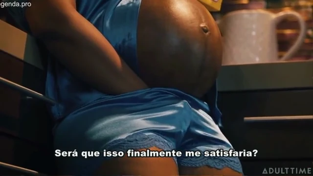 Grávida com tesão insaciável se masturba até gozar gostoso