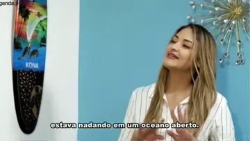 Loirinha massageia vizinha gostosa até gozar