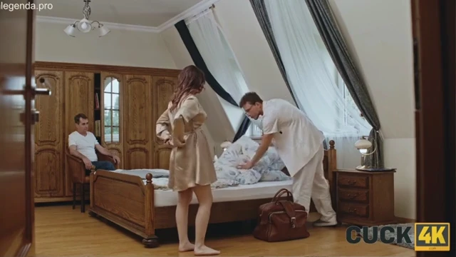 Marido Corno Vê Médico Comer Sua Esposa Grávida