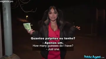 Novinho dotado paga a entregadora de pizza com a rola