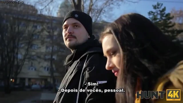 Novinho Enfia na Esposa do Técnico de TI